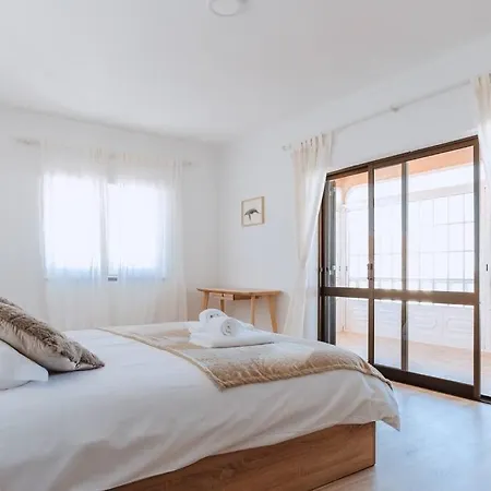 別荘 Puerto Raval - 5 Bedrooms - Bbq & Garden サンタ・クルーズ